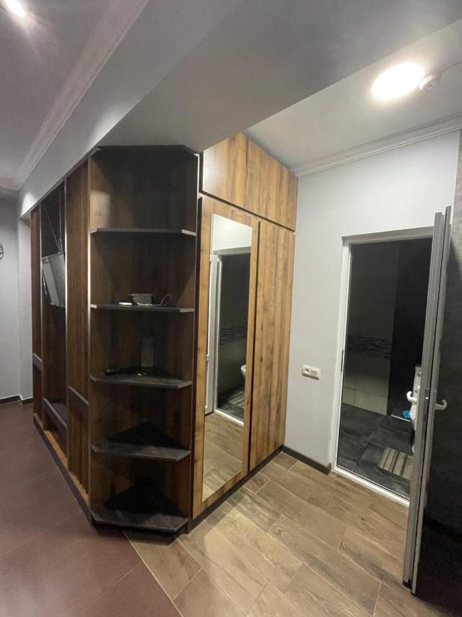 One Central Apartment Erivan Exterior foto